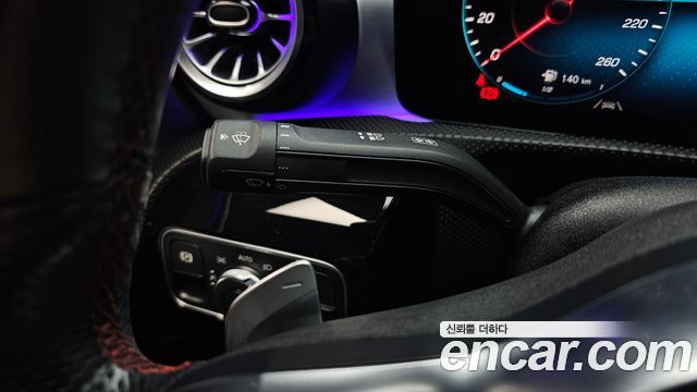 Mercedes-Benz CLA-Class CLA250 4MATIC