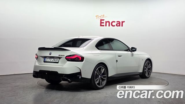 BMW 2-Series M240i xDrive Coupe