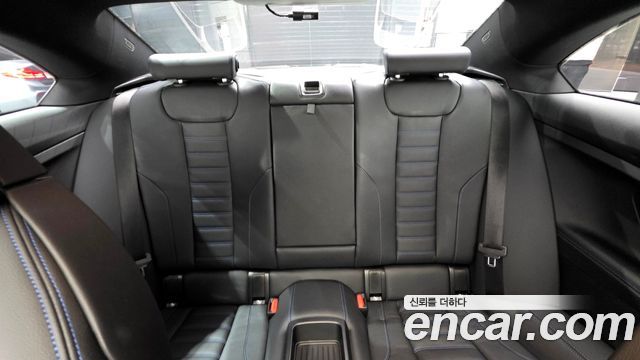 BMW 2-Series M240i xDrive Coupe