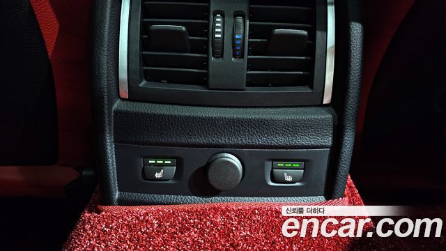 BMW 3-Series 330i M Sport Shadow