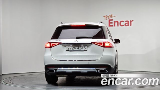 Mercedes-Benz GLE-Class GLE300d 4MATIC