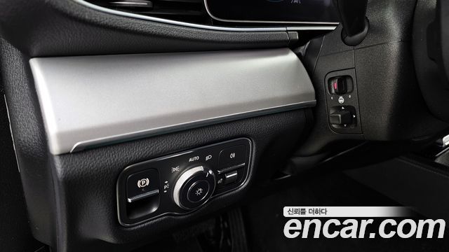 Mercedes-Benz GLE-Class GLE300d 4MATIC