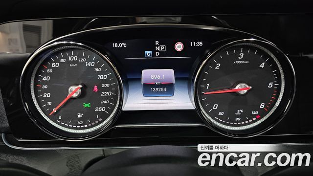 Mercedes-Benz E-Class E220d Avantgarde