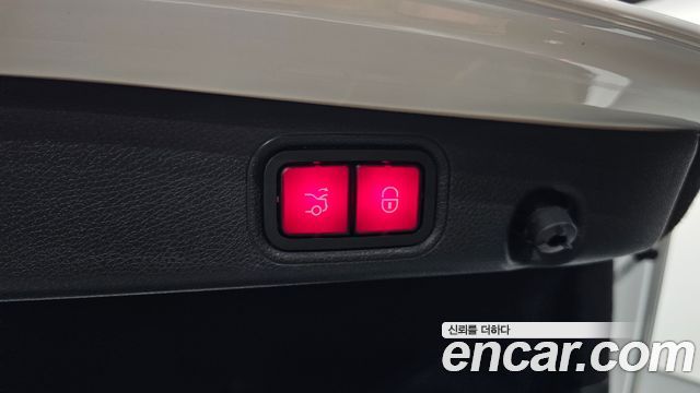 Mercedes-Benz E-Class E220d Avantgarde