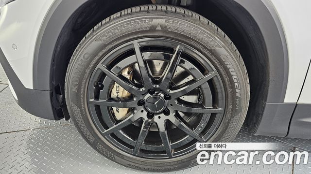 Mercedes-Benz GLB-Class AMG GLB35 4MATIC