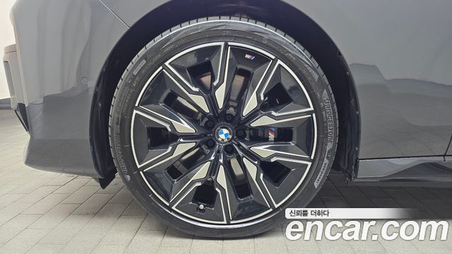 BMW i7 M70 xDrive M Performance