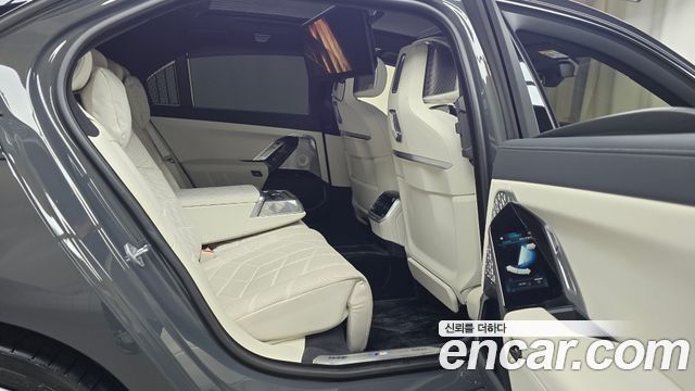 BMW i7 M70 xDrive M Performance