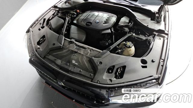 BMW 5-Series 520d xDrive M Sport Package
