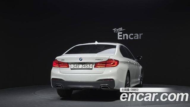 BMW 5-Series 520d xDrive M Sport Package