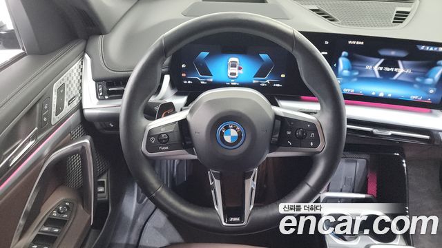 BMW iX1 xDrive 30 M Sport