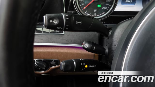 Mercedes-Benz E-Class E220d Avantgarde