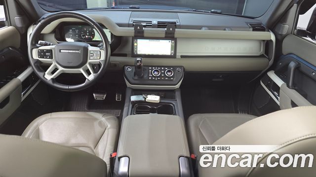 Land Rover Defender 110 D250 SE