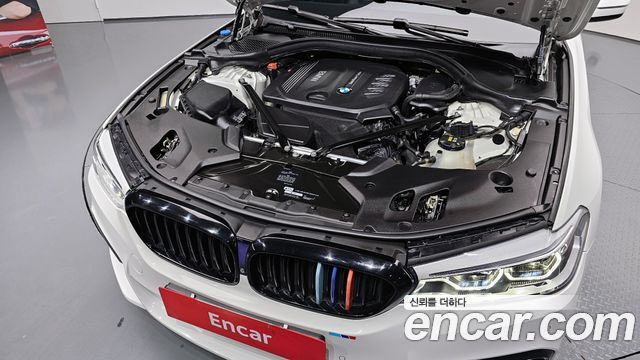 BMW 5-Series 520d M Sport Package Plus