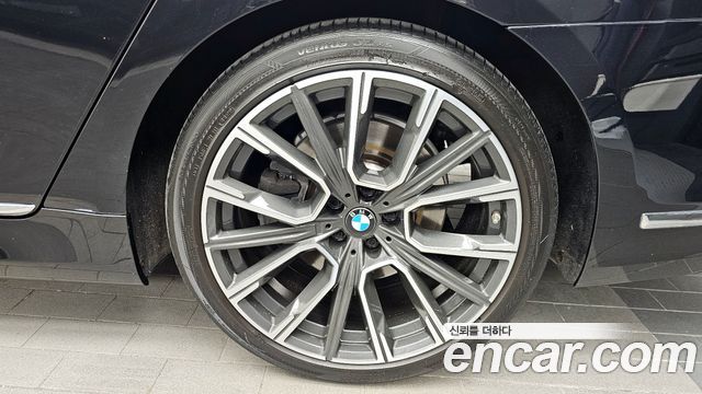 BMW 7-Series 730Ld xDrive M Sport