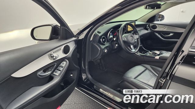 Mercedes-Benz C-Class C200 Avantgarde