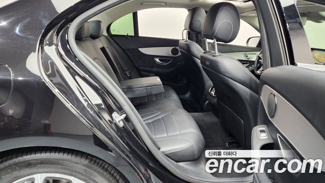 Mercedes-Benz C-Class C200 Avantgarde