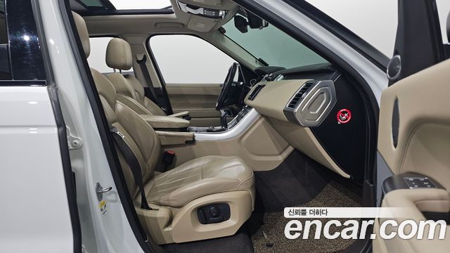 Land Rover Range Rover Sport 3.0 SDV6 HSE Dynamic