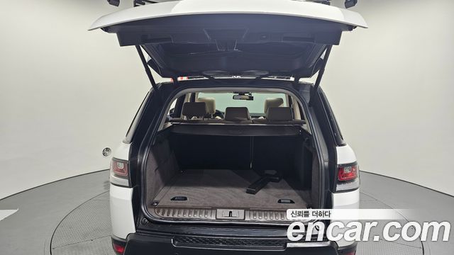 Land Rover Range Rover Sport 3.0 SDV6 HSE Dynamic