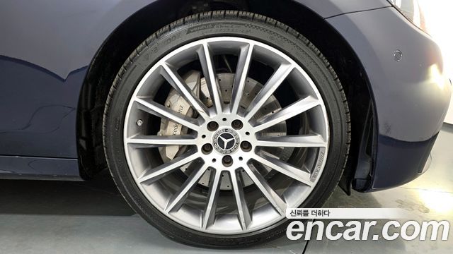Mercedes-Benz E-Class E350 4MATIC AMG Line Edition