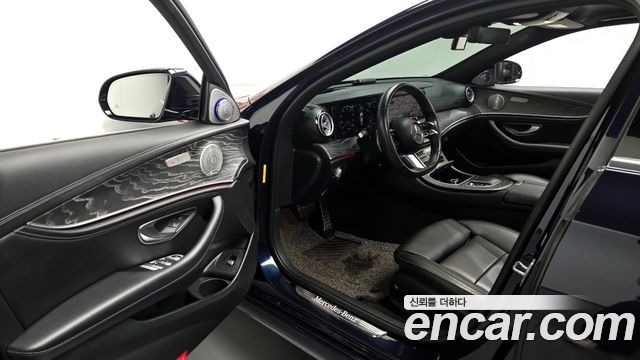 Mercedes-Benz E-Class E350 4MATIC AMG Line Edition