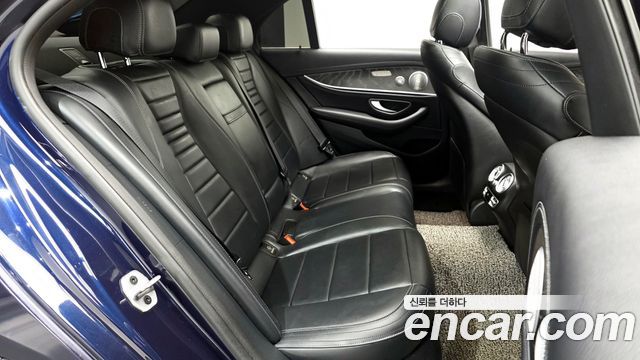 Mercedes-Benz E-Class E350 4MATIC AMG Line Edition