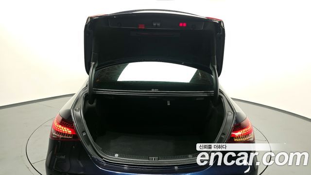 Mercedes-Benz E-Class E350 4MATIC AMG Line Edition