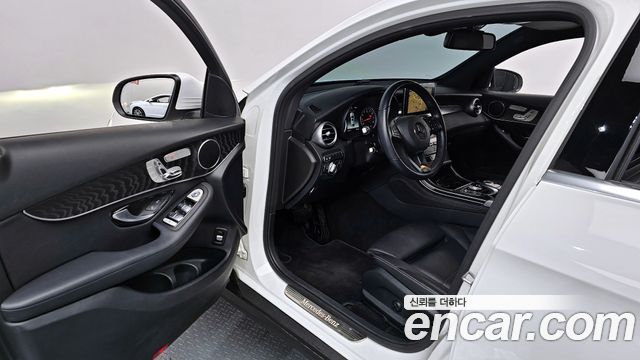 Mercedes-Benz GLC-Class GCL300 4MATIC Coupe