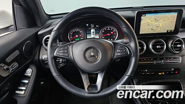 Mercedes-Benz GLC-Class GCL300 4MATIC Coupe