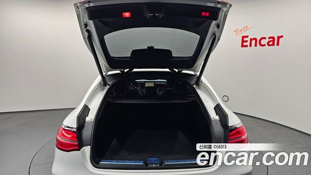 Mercedes-Benz GLC-Class GCL300 4MATIC Coupe