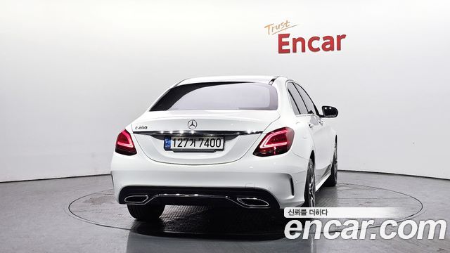 Mercedes-Benz C-Class C200 AMG Line