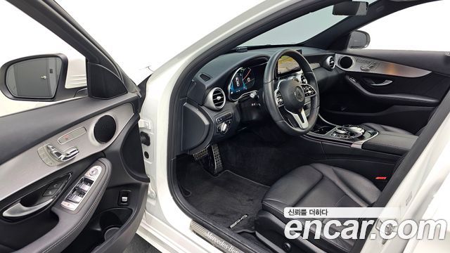 Mercedes-Benz C-Class C200 AMG Line