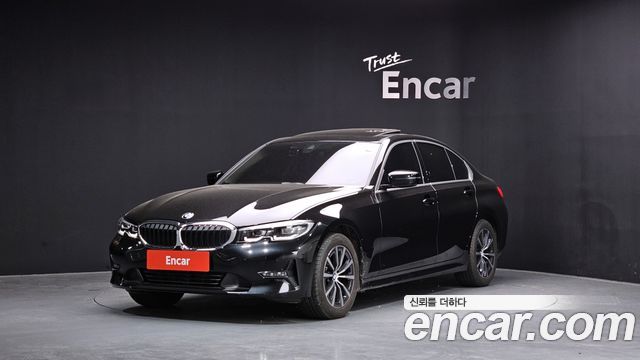 BMW 3-Series 320i