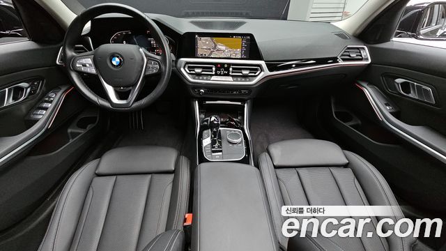 BMW 3-Series 320i