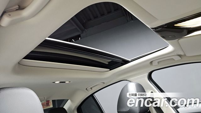 BMW 3-Series 320i