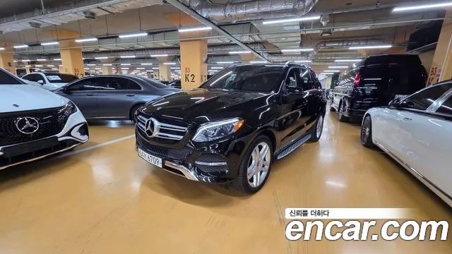 Mercedes-Benz GLE-Class GLE350 d 4MATIC