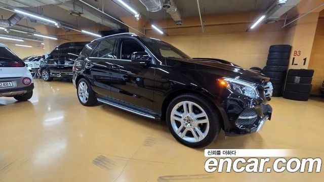Mercedes-Benz GLE-Class W166 GLE350 d 4MATIC