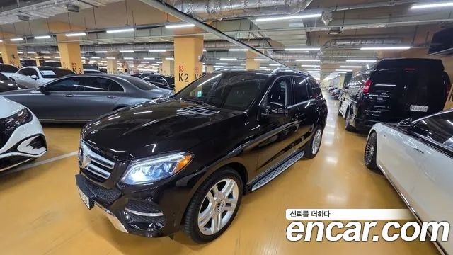 Mercedes-Benz GLE-Class W166 GLE350 d 4MATIC