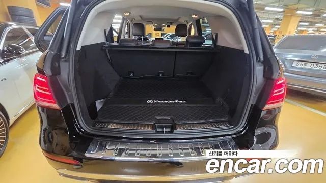 Mercedes-Benz GLE-Class W166 GLE350 d 4MATIC