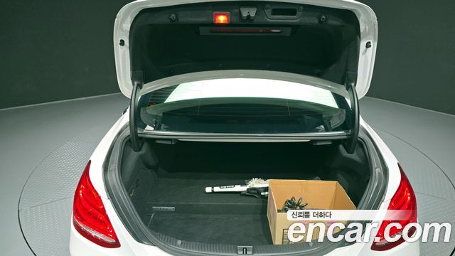 Mercedes-Benz C-Class C350e