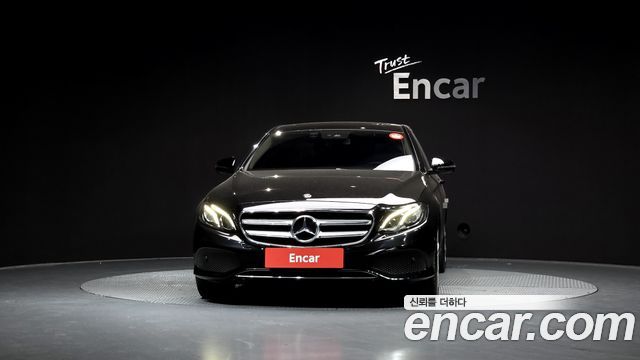 Mercedes-Benz E-Class E200 Avantgarde