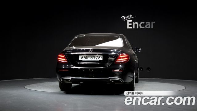 Mercedes-Benz E-Class E200 Avantgarde