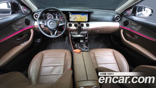 Mercedes-Benz E-Class E200 Avantgarde