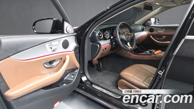 Mercedes-Benz E-Class E200 Avantgarde