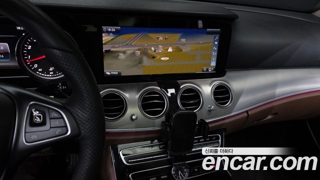 Mercedes-Benz E-Class E200 Avantgarde
