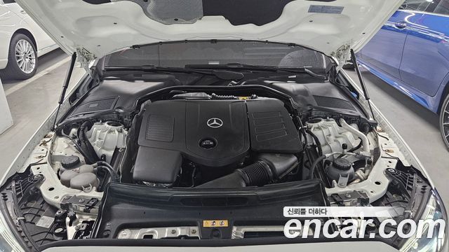 Mercedes-Benz C-Class C300 4MATIC AMG Line