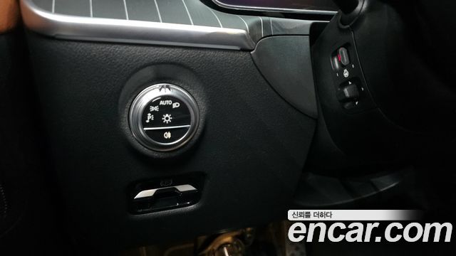 Mercedes-Benz C-Class C200 4MATIC Avantgarde