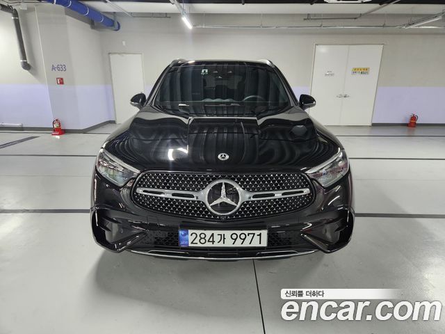 Mercedes-Benz GLC-Class GLC300 4MATIC AMG Line
