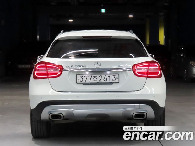 Mercedes-Benz GLA-Class GLA200 d 4MATIC