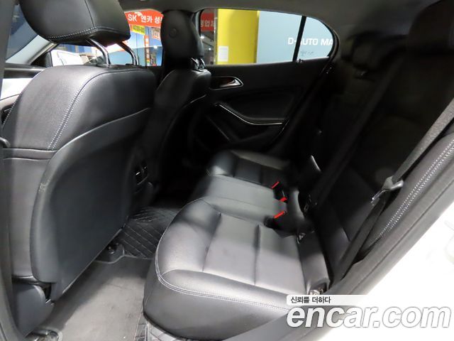 Mercedes-Benz GLA-Class GLA200 d 4MATIC