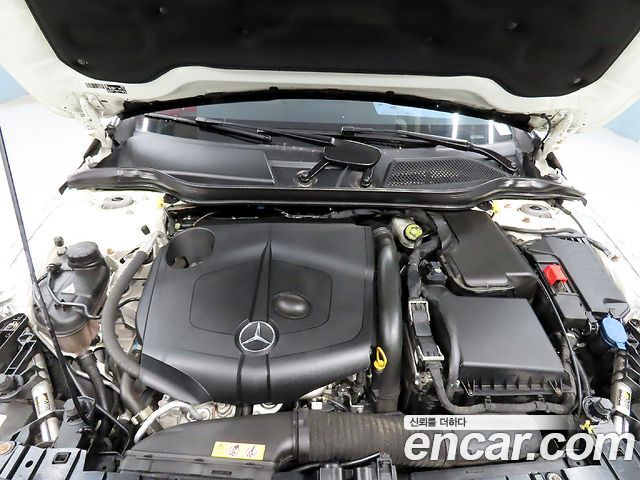 Mercedes-Benz GLA-Class GLA200 d 4MATIC